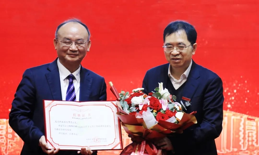 楚天科技向湖南農(nóng)業(yè)大學(xué)捐贈(zèng)一千萬(wàn)元